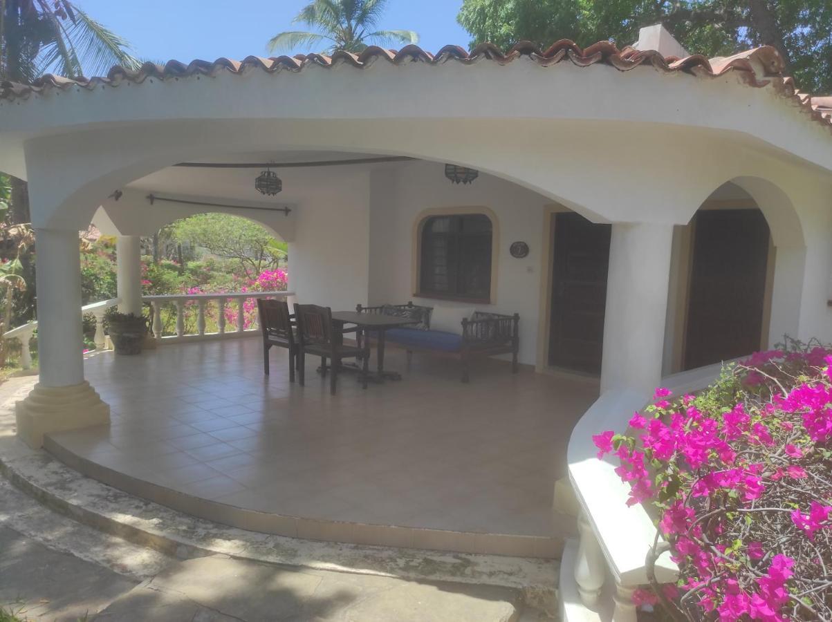 2Livu Villas 瓦塔穆 外观 照片